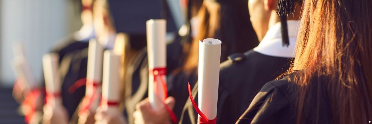 Mezuniyet Sonrası Geliştirmeniz Gereken 5 Kritik Beceri